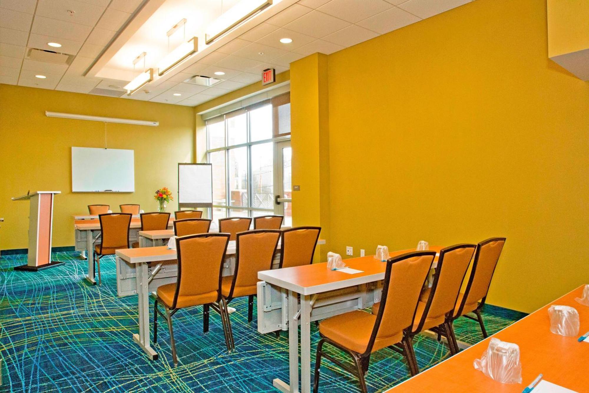 Hotel Springhill By Marriott Pittsburgh